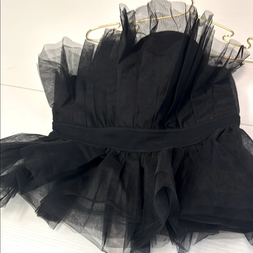 Chic Black Tulle Strapless Top